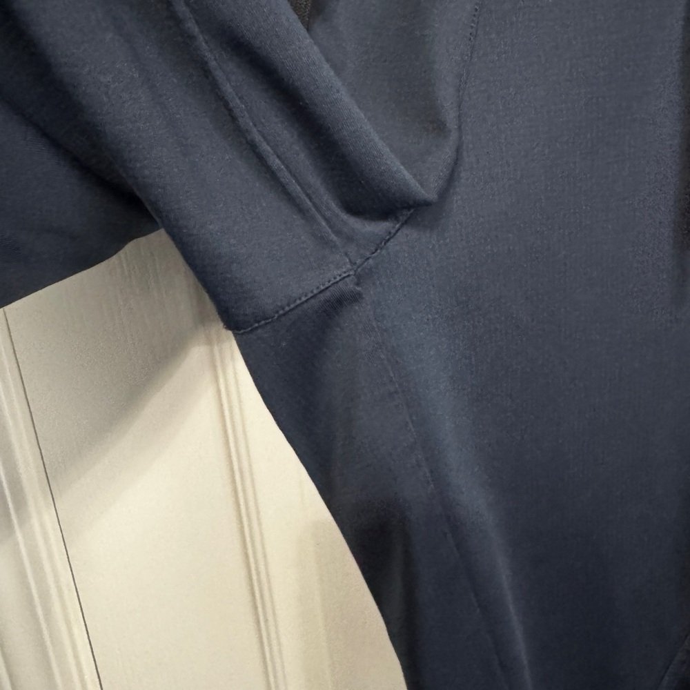 Hylete Men's Navy Athletic Shorts *Minor Flaw - Picture 7 of 10